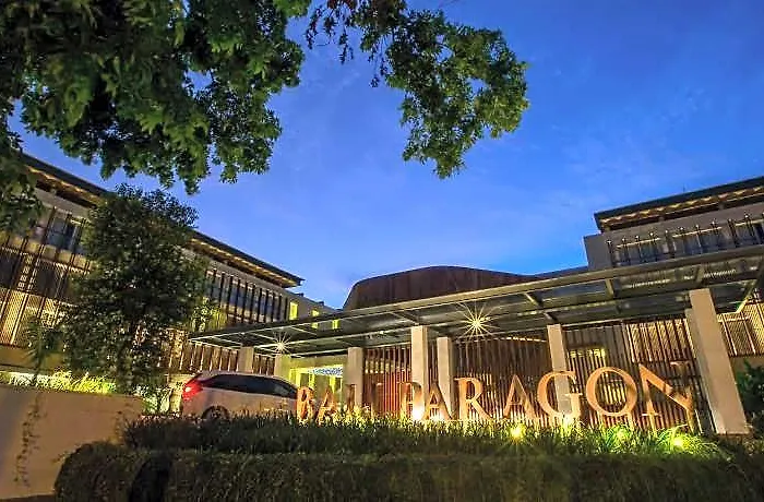 Bali Paragon 4*